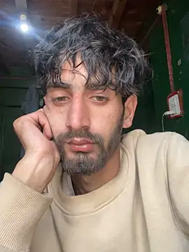 lyath3245 online show from February 2026 07:51:01 AM