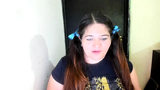 Daphne girlsex online show from March 2026 05:15:01 AM