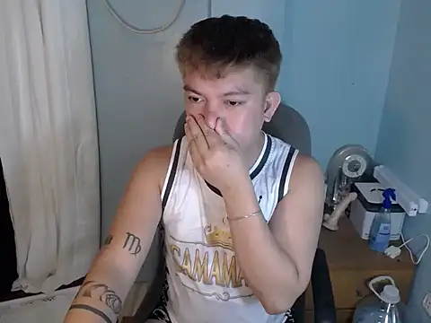 Snapshot of Fuckboii_intown chatting on September 2025 07:56:02 AM Fuckboii intown online show from September 2025 07:56:02 AM