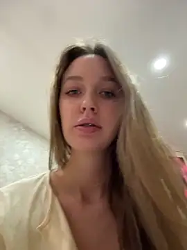 ElliRose online show from November 2025 07:42:02 AM