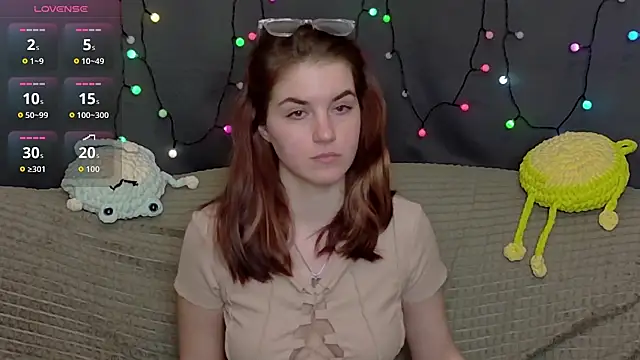 Snapshot of ElzaBlis chatting on December 2025 05:06:02 PM ElzaBlis online show from December 2025 05:06:02 PM