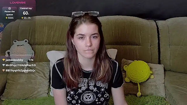 Snapshot of ElzaBlis chatting on January 2026 07:11:01 PM ElzaBlis online show from January 2026 07:11:01 PM