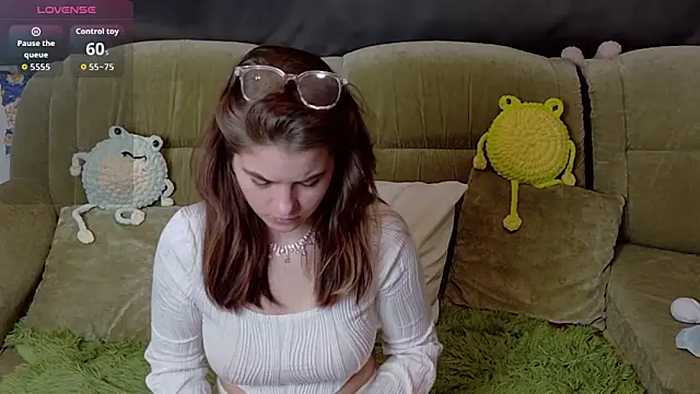 Snapshot of ElzaBlis chatting on February 2026 03:37:02 PM ElzaBlis online show from February 2026 03:37:02 PM