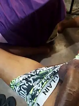 mayevviaqui online show from March 2026 06:02:02 PM