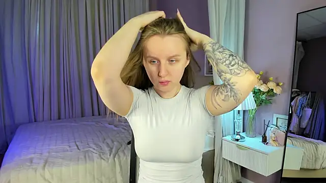 Rina Panic online show from May 2026 01:03:01 AM