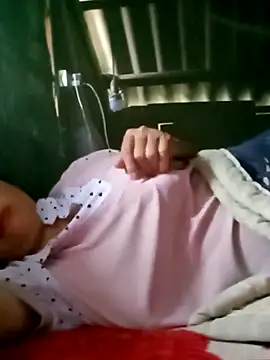 maple694 online show from October 2025 01:03:02 AM