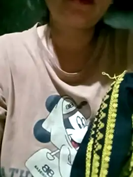 maple694 online show from October 2025 12:50:01 PM