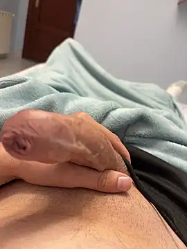 Snapshot of elcalabacin chatting on October 2025 03:23:02 PM elcalabacin online show from October 2025 03:23:02 PM