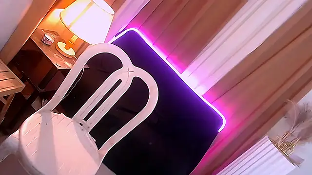 Snapshot of Chichiloeps chatting on October 2025 02:39:02 PM Chichiloeps online show from October 2025 02:39:02 PM