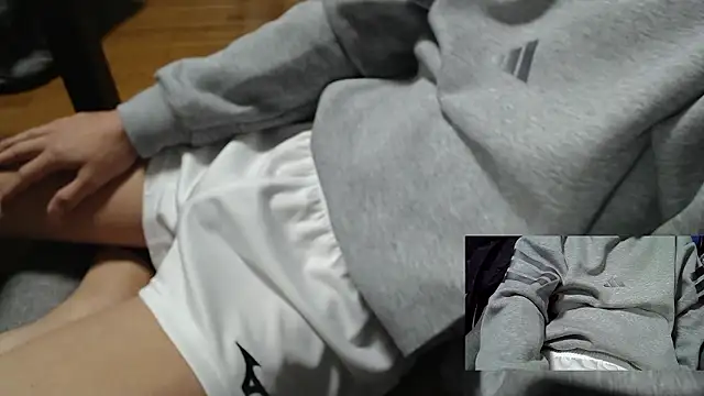 Yasu2000 online show from December 2025 01:46:02 AM