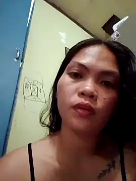 Snapshot of missluvv chatting on March 2026 02:10:01 PM missluvv online show from March 2026 02:10:01 PM