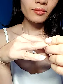 Hinna x online show from October 2025 03:14:01 AM