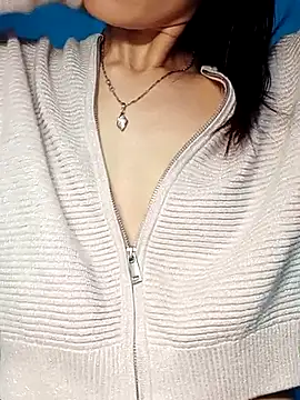 Hinna x online show from November 2025 02:54:01 AM