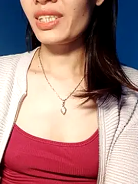 Hinna x online show from November 2025 04:55:01 AM