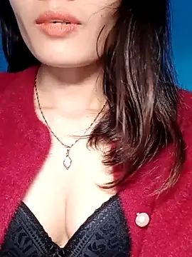 Hinna x online show from December 2025 02:08:02 AM