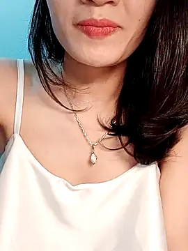 Snapshot of Hinna_x chatting on April 2026 01:47:01 AM Hinna x online show from April 2026 01:47:01 AM