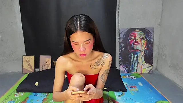 Colette Thompson online show from March 2026 01:06:02 PM