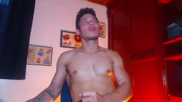 Snapshot of RuiMaddoox chatting on September 2025 02:30:02 PM RuiMaddoox online show from September 2025 02:30:02 PM