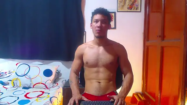 Snapshot of RuiMaddoox chatting on October 2025 05:08:01 PM RuiMaddoox online show from October 2025 05:08:01 PM