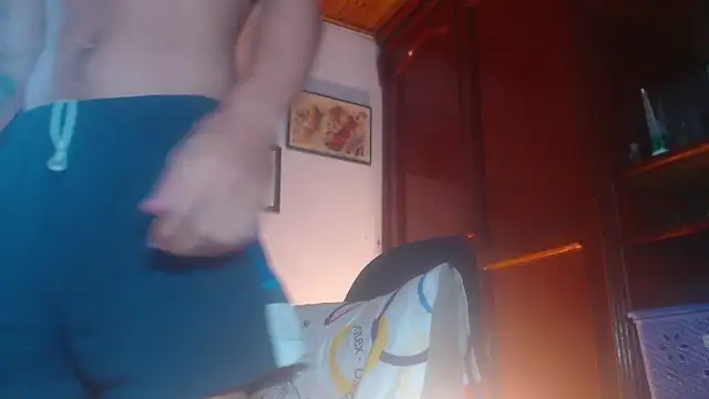 Snapshot of RuiMaddoox chatting on October 2025 11:31:01 AM RuiMaddoox online show from October 2025 11:31:01 AM