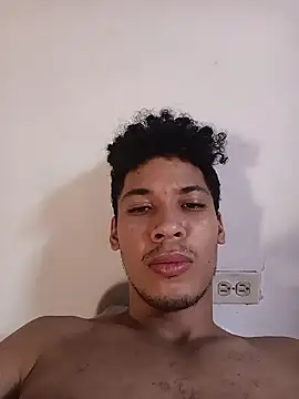 Snapshot of RuiMaddoox chatting on January 2026 12:52:01 PM RuiMaddoox online show from January 2026 12:52:01 PM