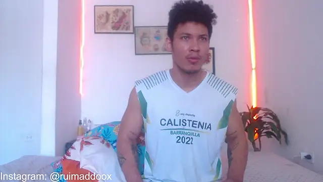 Snapshot of RuiMaddoox chatting on January 2026 02:21:01 PM RuiMaddoox online show from January 2026 02:21:01 PM