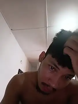 Snapshot of RuiMaddoox chatting on February 2026 02:05:02 PM RuiMaddoox online show from February 2026 02:05:02 PM