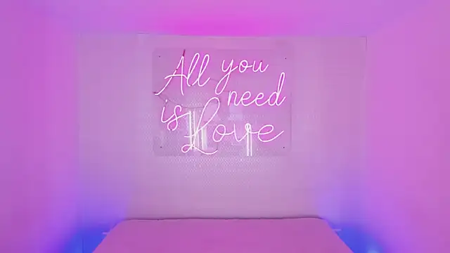 Snapshot of aleksandramiller_ chatting on April 2026 12:52:02 PM aleksandramiller online show from April 2026 12:52:02 PM