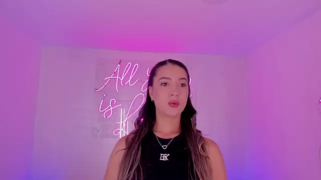 Snapshot of aleksandramiller_ chatting on May 2026 12:54:02 PM aleksandramiller online show from May 2026 12:54:02 PM