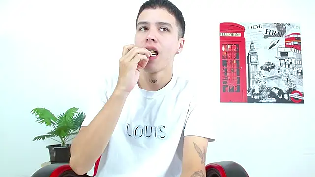 Cumandres18 online show from November 2025 02:17:01 PM