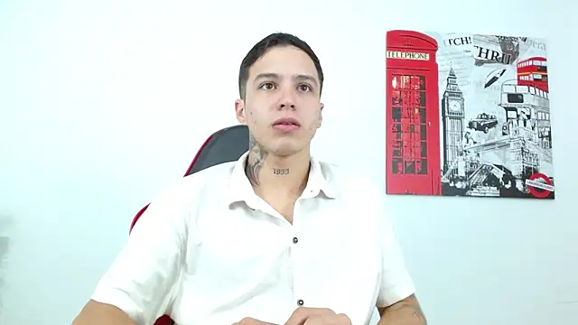 Cumandres18 online show from February 2026 03:08:01 PM