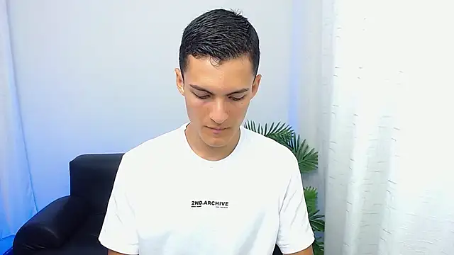 Matiius18 online show from October 2025 02:13:01 PM