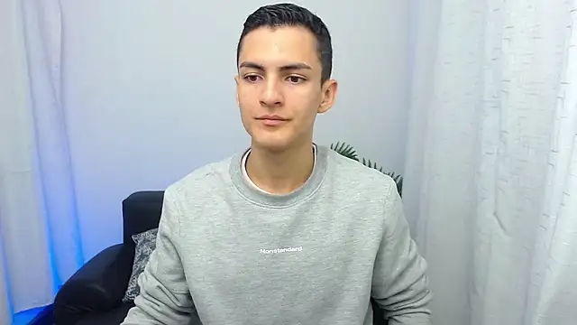 Matiius18 online show from November 2025 02:06:01 PM