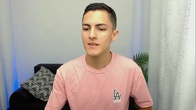 Matiius18 online show from January 2026 02:12:02 PM