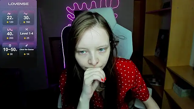 AliceHaris online show from November 2025 03:27:01 AM