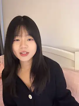 Ella-A9 online show from October 2025 05:41:02 AM