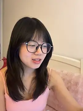 Ella-A9 online show from December 2025 04:26:01 PM