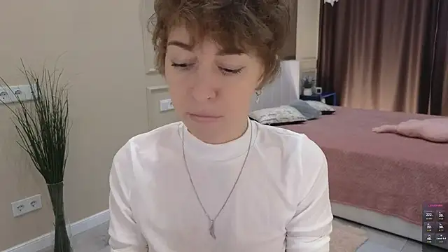 Snapshot of daniellia_ chatting on October 2025 09:08:02 AM daniellia  online show from October 2025 09:08:02 AM