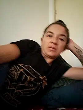 Snapshot of alinaalinutzq chatting on September 2025 03:02:01 PM alinaalinutzq online show from September 2025 03:02:01 PM