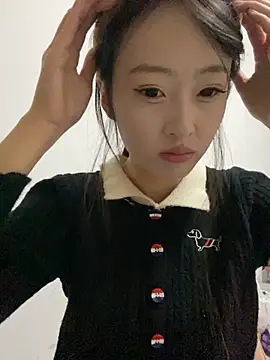 MengMeng0515 online show from November 2025 10:48:02 AM