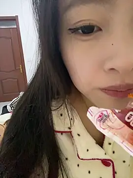 MengMeng0515 online show from December 2025 11:59:01 AM