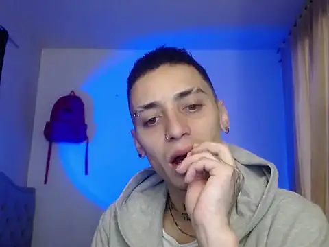 Snapshot of xalejo_max chatting on October 2025 06:39:02 PM xalejo max online show from October 2025 06:39:02 PM