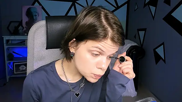 EllieMurler online show from October 2025 09:08:01 AM