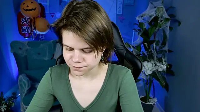 EllieMurler online show from October 2025 09:06:02 AM