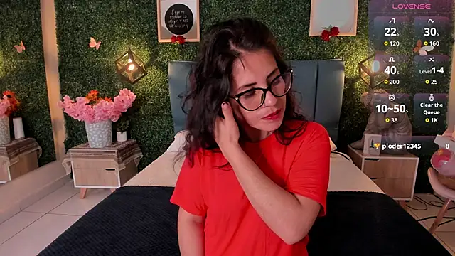 Linagh  online show from September 2025 12:16:02 PM