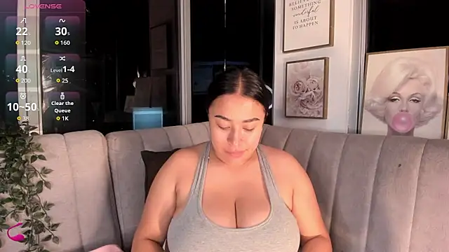 Zoey thompson online show from October 2025 11:13:01 PM