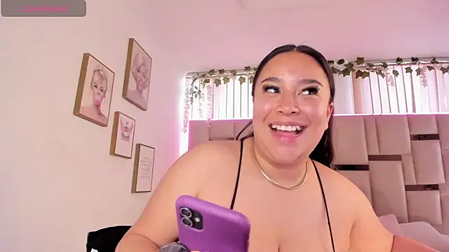 Zoey thompson online show from November 2025 07:38:01 PM