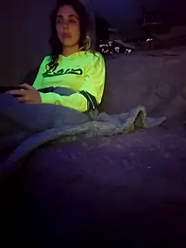 Snapshot of luvcupl chatting on November 2025 03:51:02 AM luvcupl online show from November 2025 03:51:02 AM