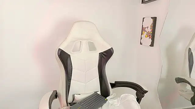 sara queen10 online show from March 2026 07:08:01 PM