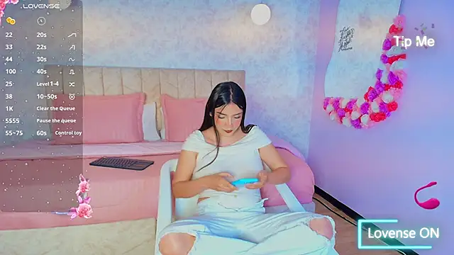 sweet artemiis online show from November 2025 08:32:01 PM